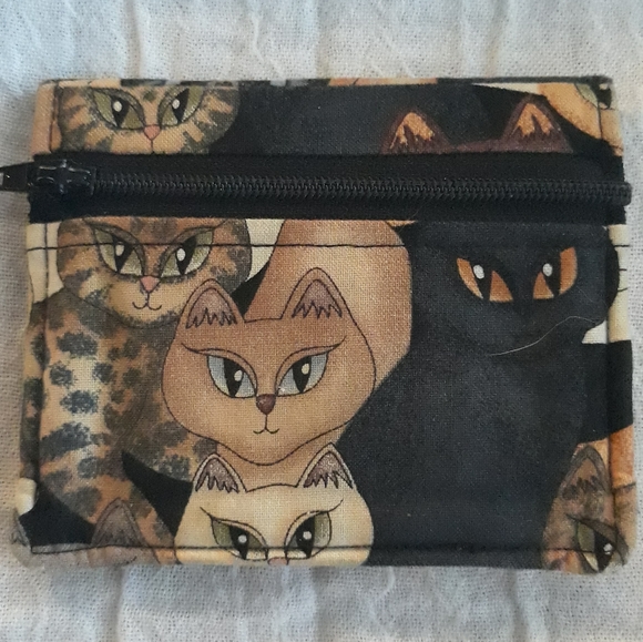 Small Cat Coin Purse/Wallet - Picture 3 of 3